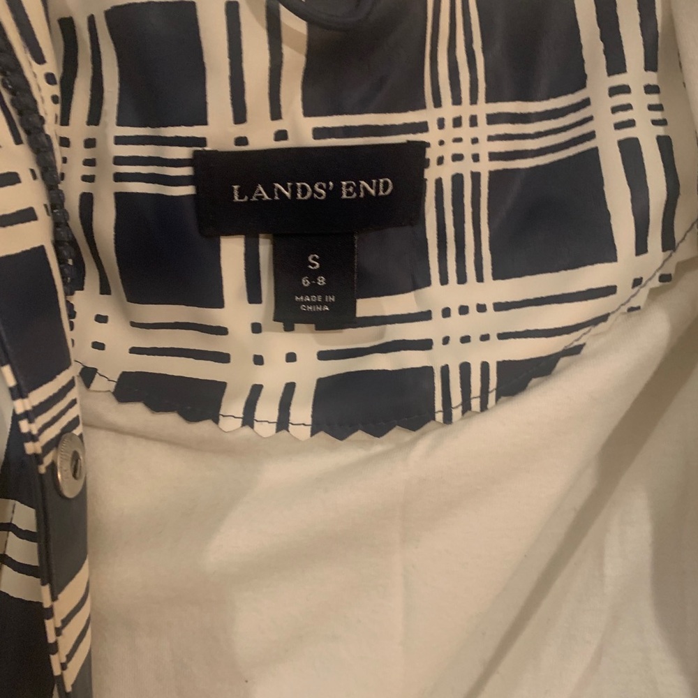 Land’s End Rain Jacket - Picture 2 of 5